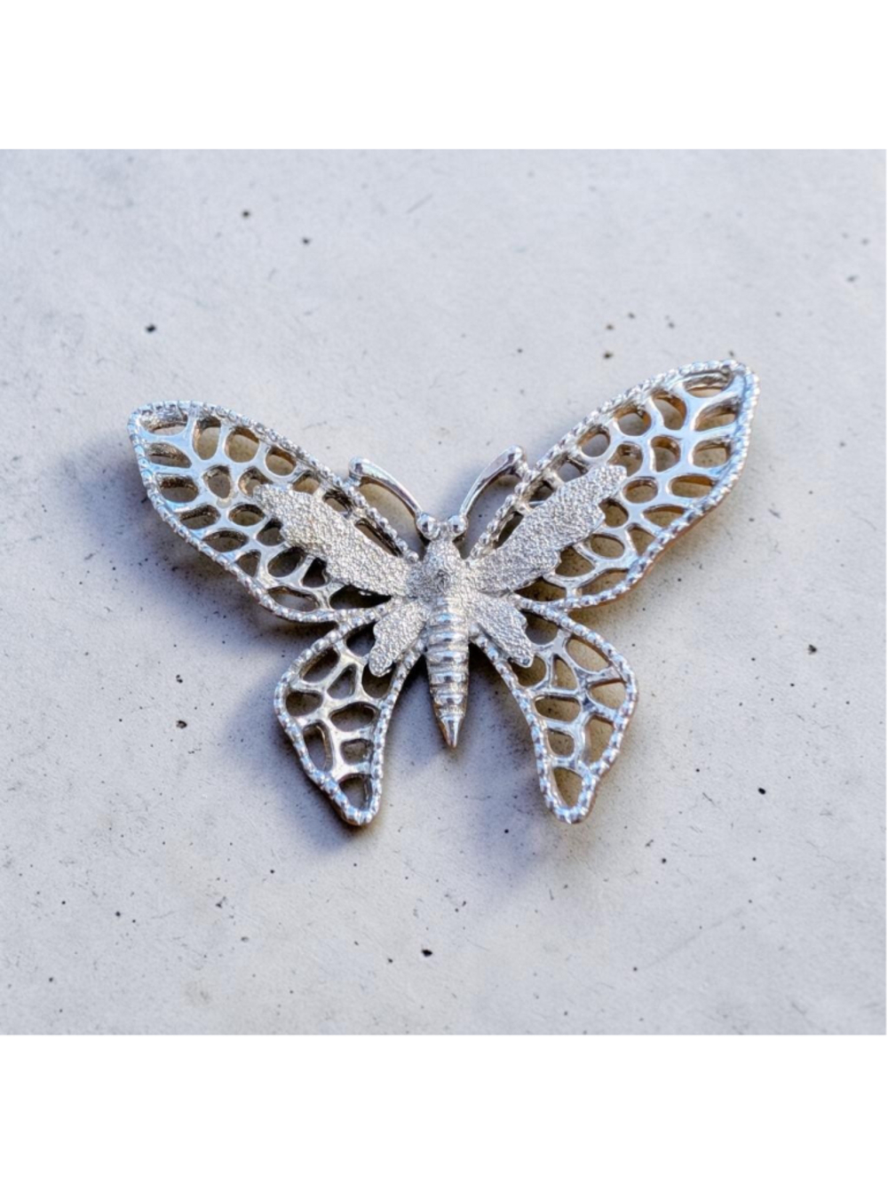 Vintage Sarah Coventry Silver Tone Butterfly Brooch Openwork Filigree Pin